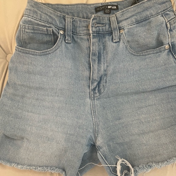 Zara Pants - Fashion nova cut off shorts